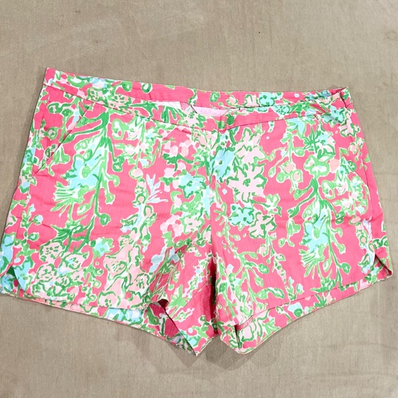 Lilly Pulitzer Floral Print Shorts, Resort Style, Weekend Wear, Summer Outfit - Picture 2 of 8